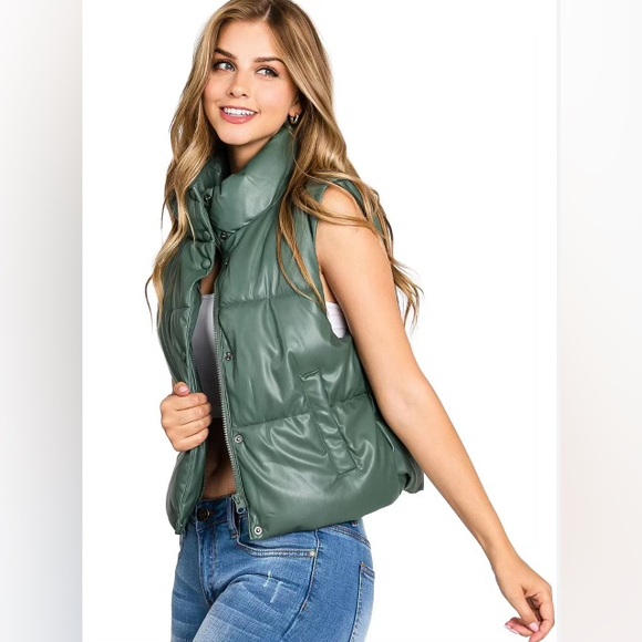 NWT Love Tree Women's Faux Leather Puffer Vest‎ (Large, Green) - Picture 1 of 7